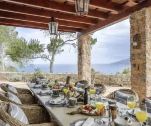 Elevating the Balearic Escape: How Direct-Contract Luxury Rentals and On-The-Ground Concierge Are Redefining Group Travel in Ibiza and Mallorca