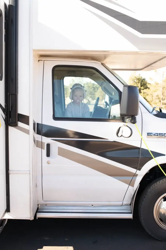 Hitting the Open Road: The Ultimate, Authoritative Guide to Planning a Seamless Family RV Vacation