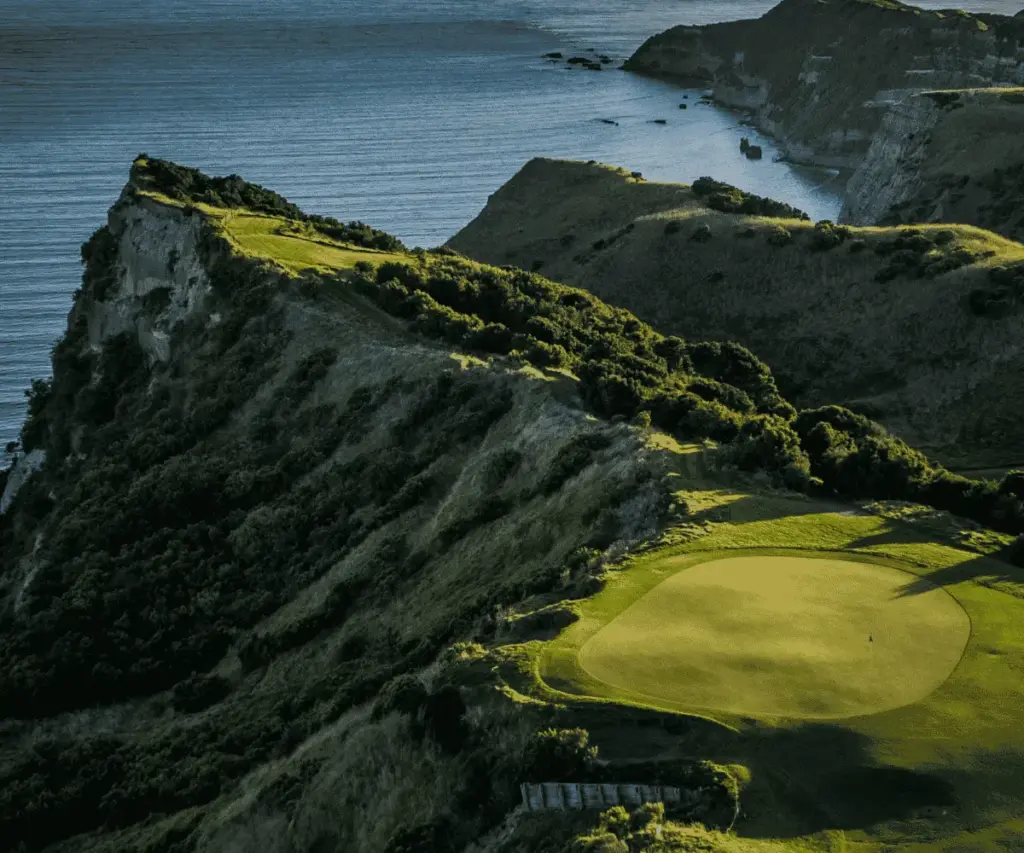 Navigating the Edge of the World: The Definitive Guide to New Zealand’s Elite Golf Expeditions