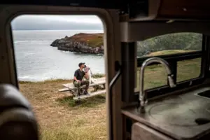 Navigating the Open Road: An Authoritative Guide to Overcoming First-Time RV Rental Worries and Planning the Ultimate Journey