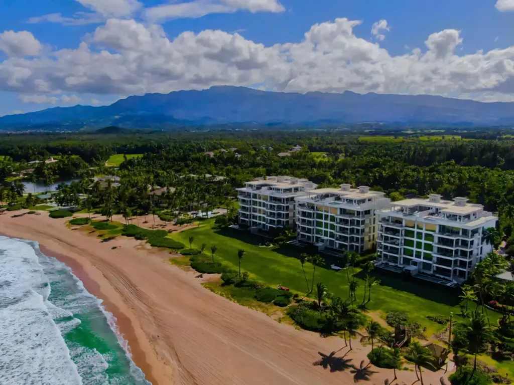 Paradise Without Paperwork: The Ultimate Guide to 10 Caribbean Luxury Escapes for U.S. Travelers