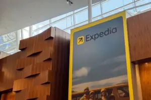 The AI Efficiency Drive: Expedia Group Parts with Eight Senior Tech Leaders in Decentralization Push