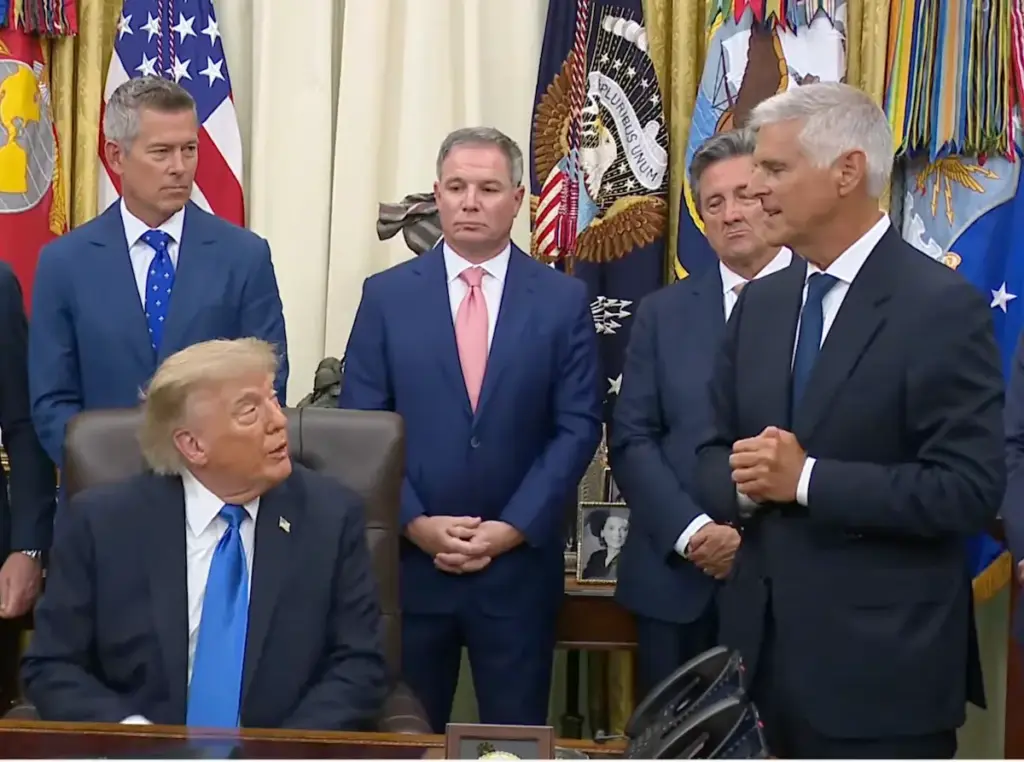 Travel Execs Push Trump for 100 Million+ International Visitors by 2030